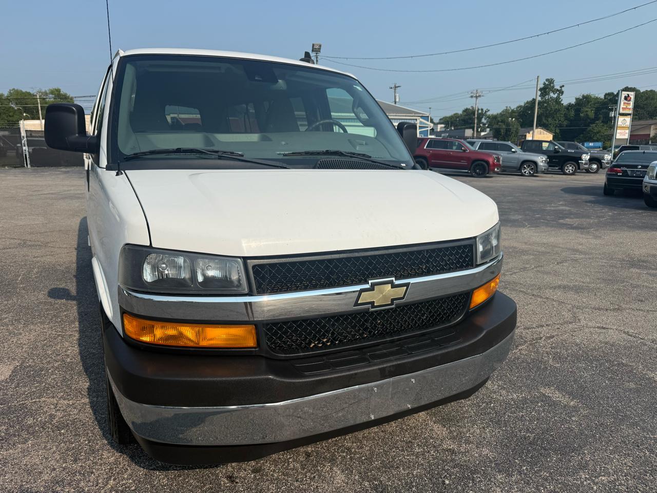 chevrolet express passenger 2020 1GAZGPFG7L1194825 image chevrolet express passenger 2020 1GAZGPFG7L1194825 image
